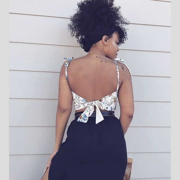 Handcrafted Floral Crop Top - Picture 2 of 2